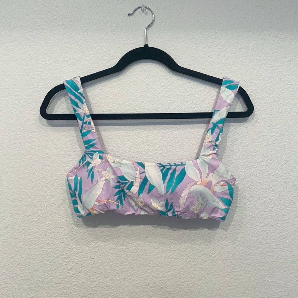 🆕 NWT Billabong purple tropical print bikini top